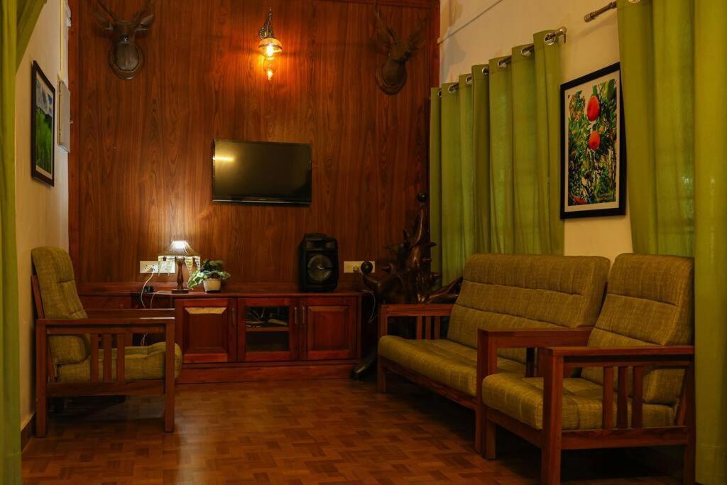 Breezy Point Villa Vagamon Exterior photo