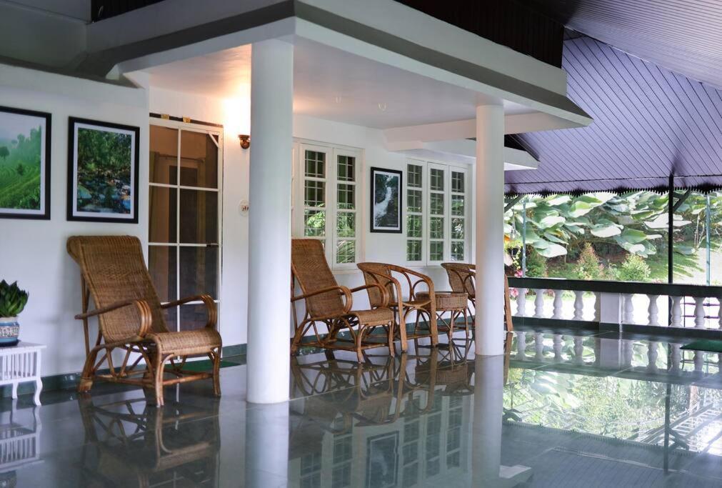 Breezy Point Villa Vagamon Exterior photo