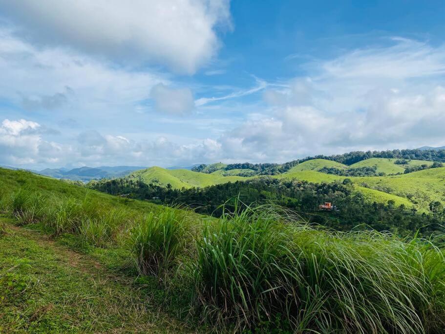 Breezy Point Villa Vagamon Exterior photo