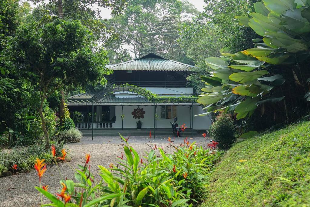 Breezy Point Villa Vagamon Exterior photo